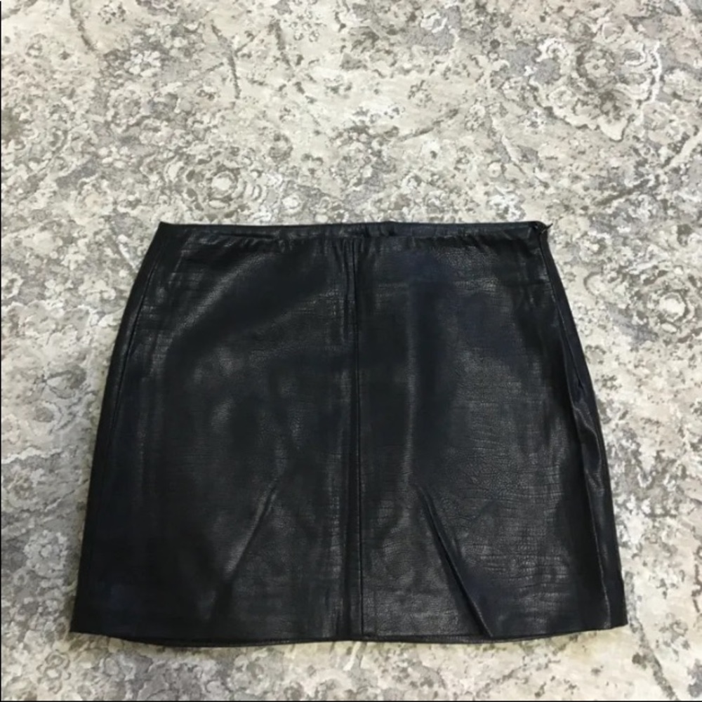 Zara faux leather mini skirt